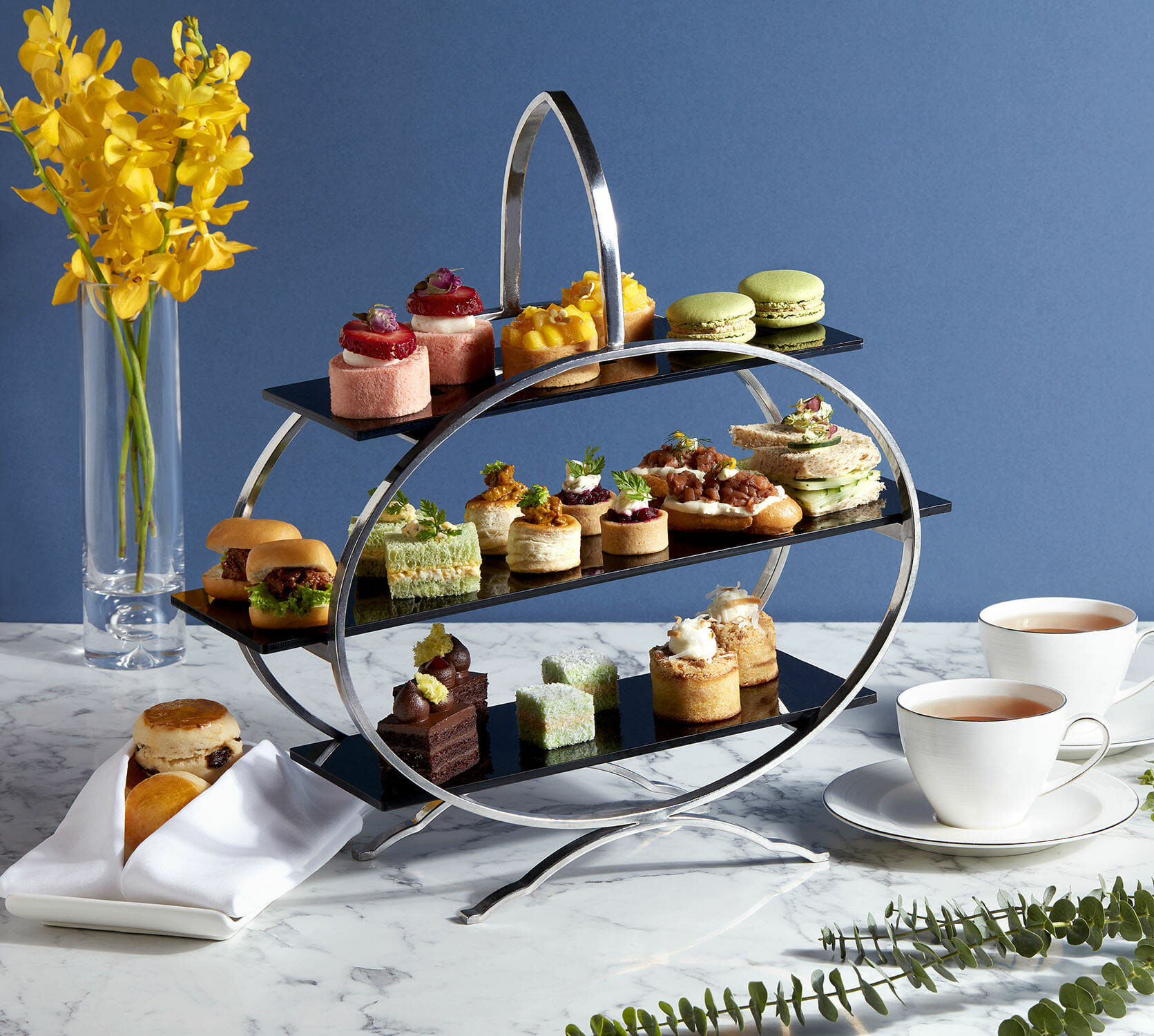 Fullerton Hotels Best Of Both Worlds Afternoon Tea Showcases Flavours From Australia And Singapore Lemon Film