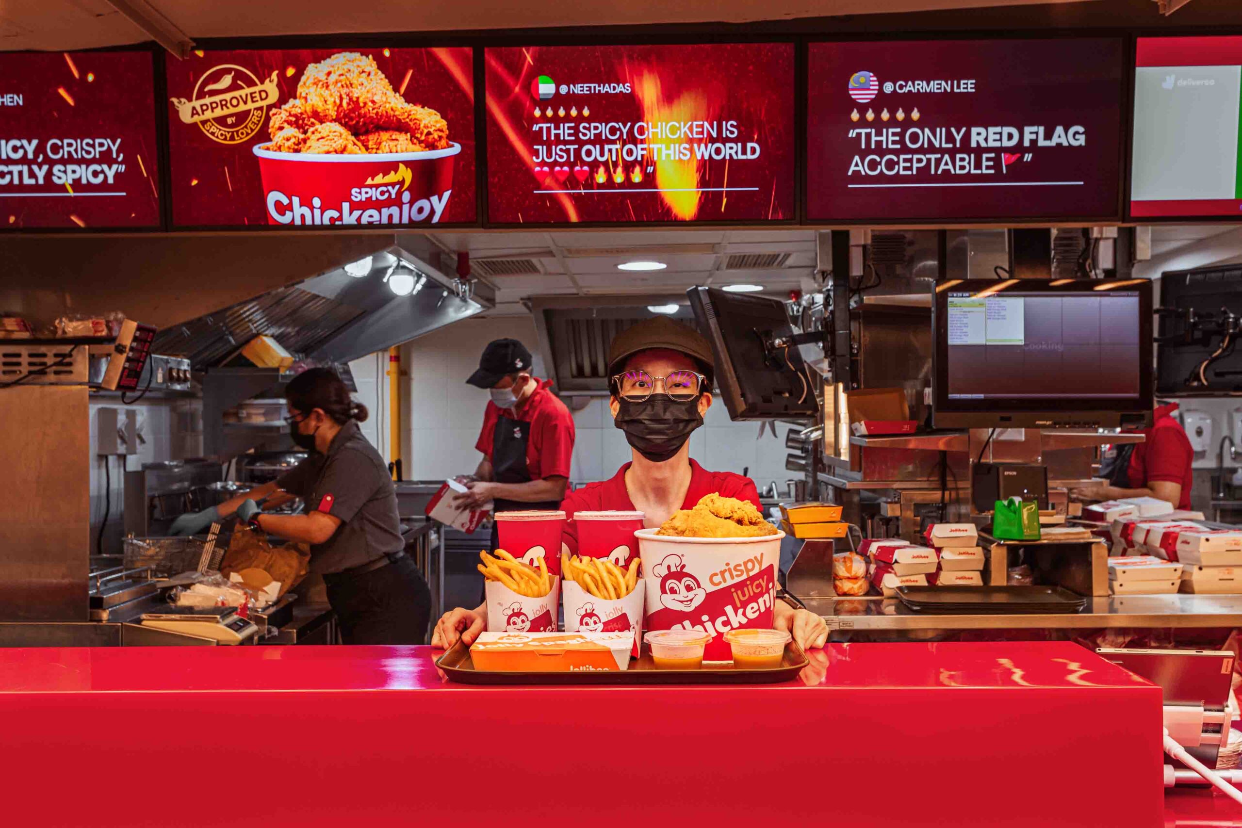 Jollibee Returns to Lucky Plaza with a New and Improved Location