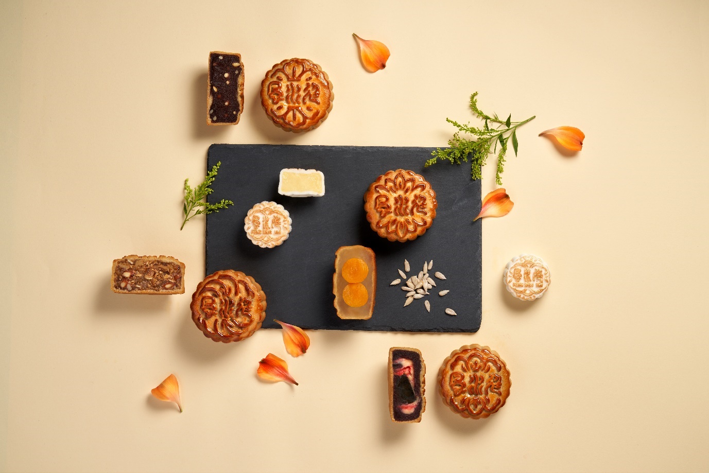 Healthier Mooncakes Made with Ancient Grains Shine at Resorts World Sentosa’s Mid-Autumn Festival