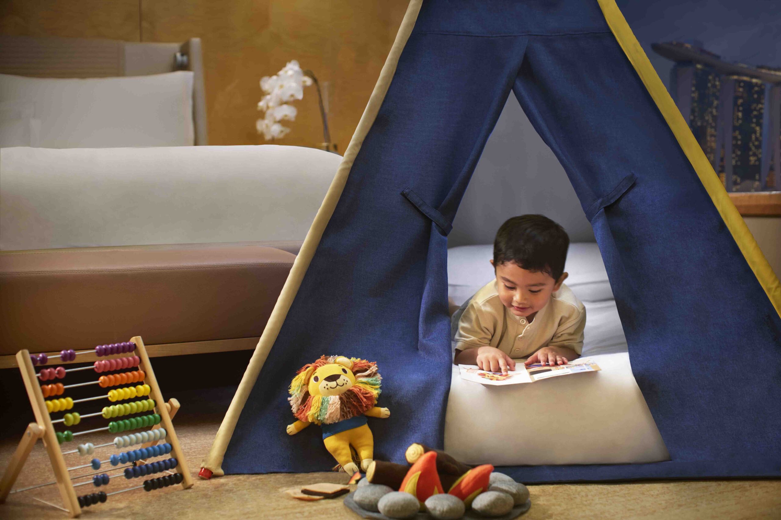 Experience an All-New Ritz Kids Adventure with Leo the Lion at The Ritz-Carlton, Millenia Singapore